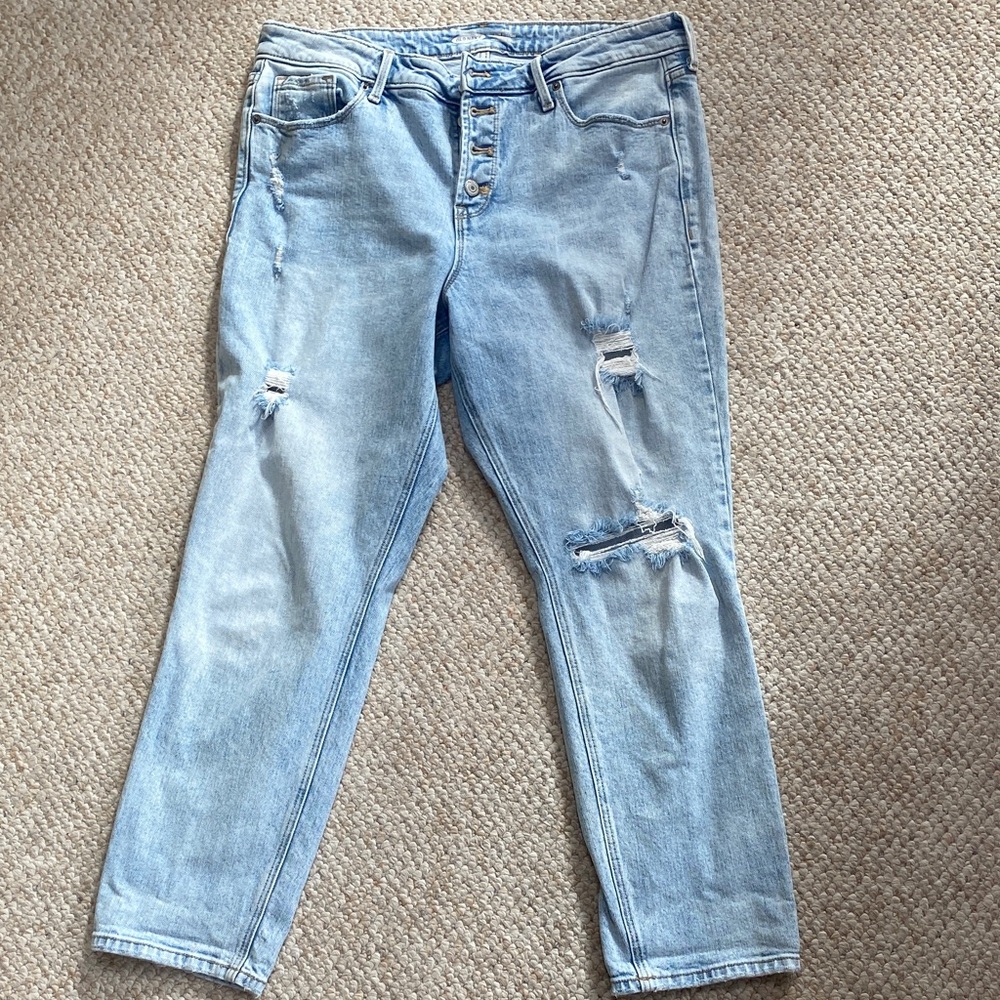 Light Blue Distressed Women’s Jeans. Size 14
